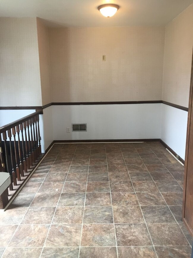 Photo - 1126 Lorraine Ave