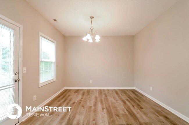 Photo - 4102 Lady Slipper Ln