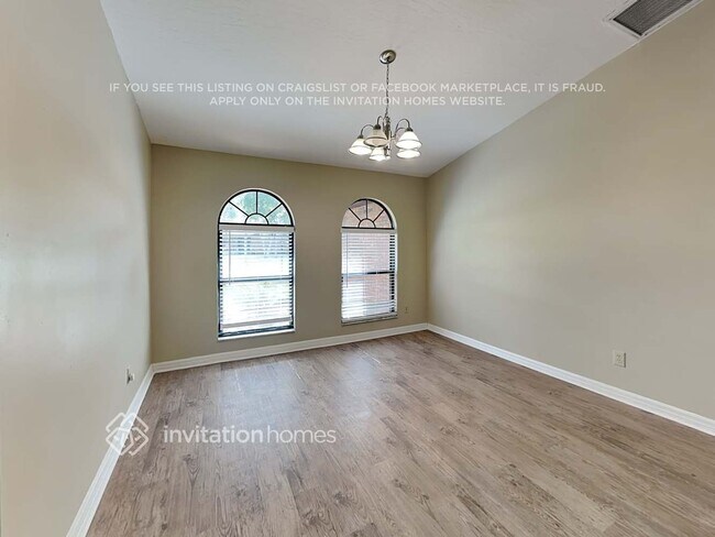 Photo - 3532 Finch Dr