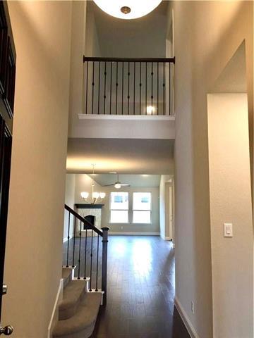 Photo - 713 Field Crossing