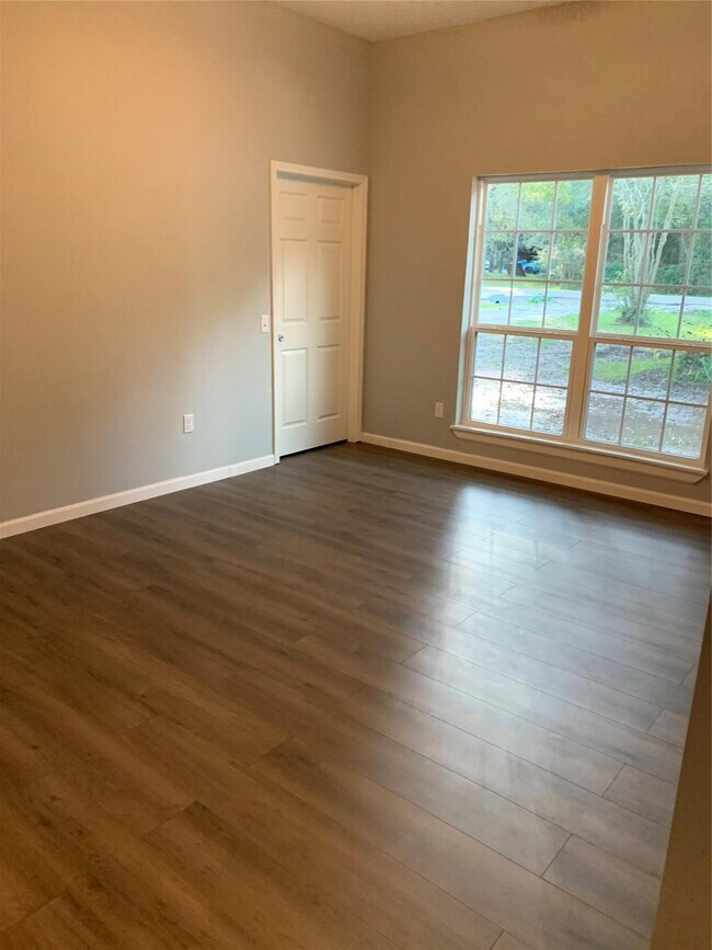 Photo - 10873 Coaster Ln