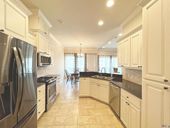 Photo - 3 Bedroom House in Gated Community| Community Pool