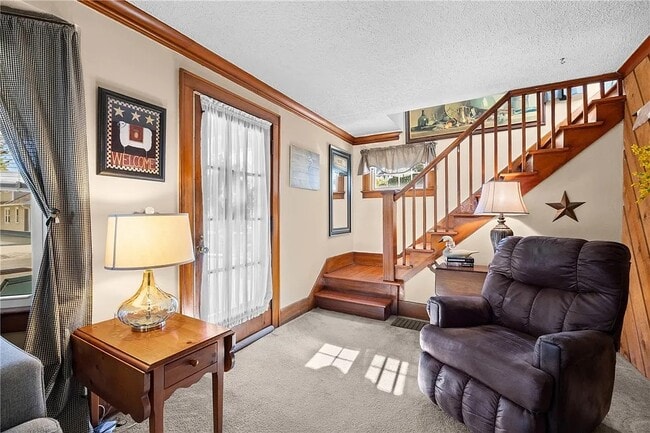 Photo - 136 Castleford Rd