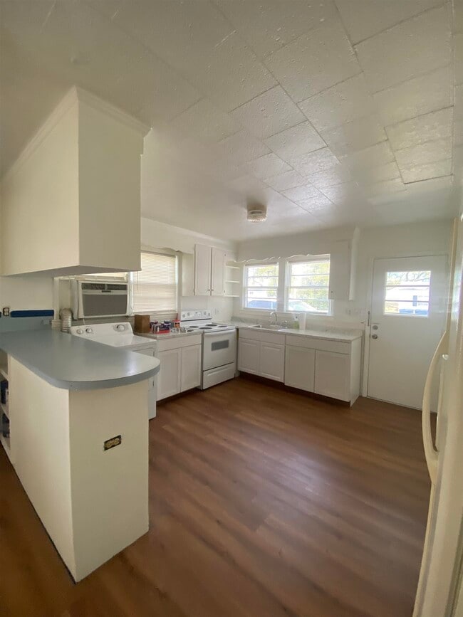 Photo - 2811 Sand Dunes Dr