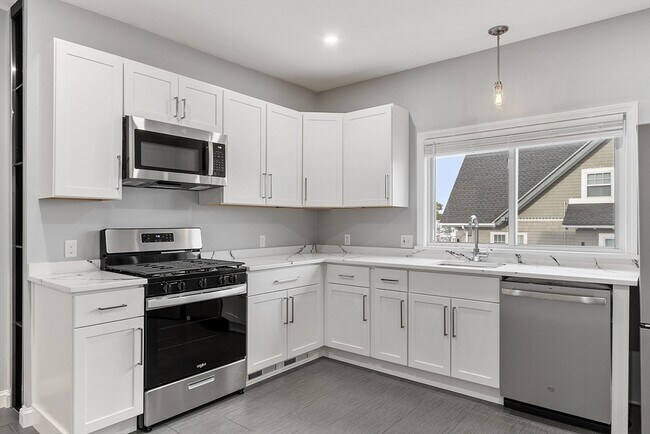 Photo - 17 Parker St Unit B