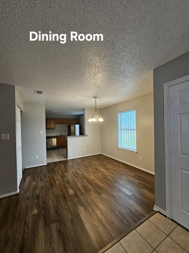 Photo - 3015 Flask Dr