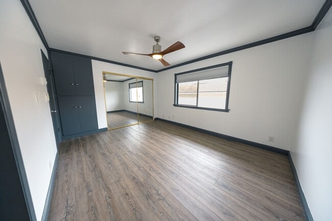 80-4 Bedroom
