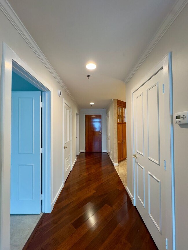 Photo - Elegant 2 Bedroom/2.5 Bathroom Apartment with Den, 2 Parking Spaces, and Storage Unit in Canton, ... Unit 508