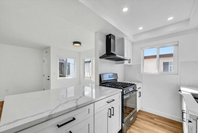 Photo - 18652 Libra Cir Unit 3