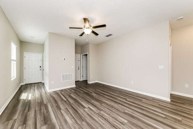 Photo - 2096 Harris Hawk Ave