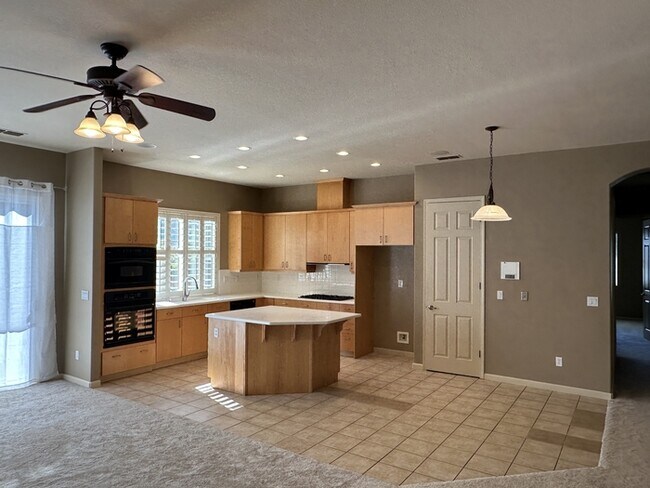 Photo - Manteca living in Bella Vista!