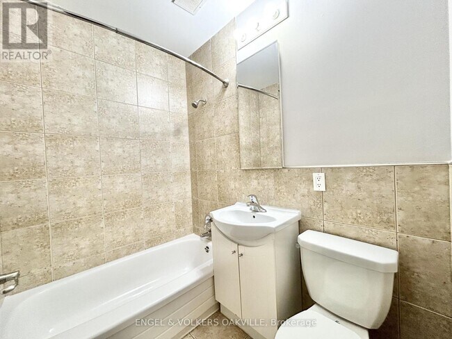 Photo - 90 Twenty Fifth St Unit 8