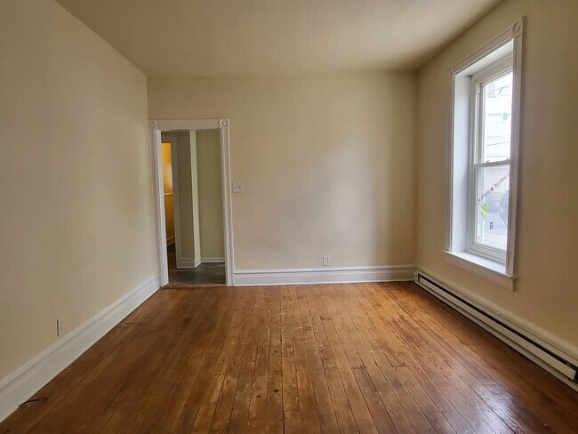 Photo - 23 N Poplar St Unidad Apt 1