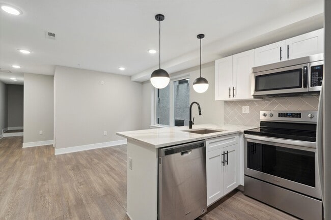 Photo - 1511 N 17th St Unit 3F