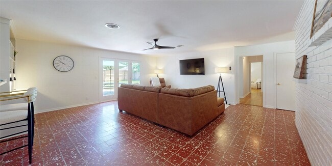 4826 Waynesboro Dr
