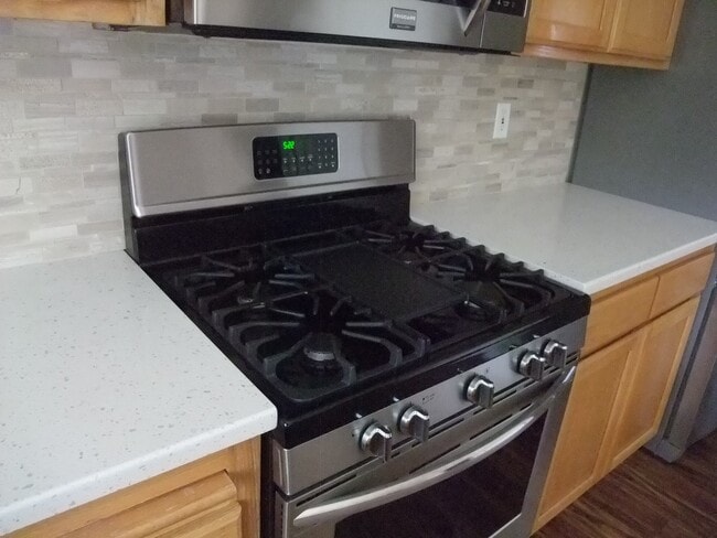 Photo - Newer 3 Bedroom Home in SW Albany Ready To Move Into