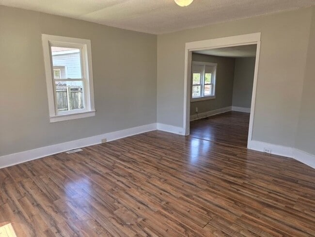 Photo - Cozy 3 Bedroom Home in Clarksville!