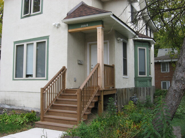 Front entrance - 1004 17th Ave SE House