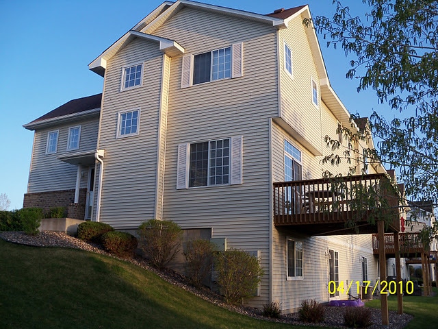 Photo - 8925 Olive Lane North