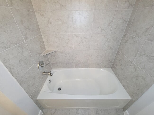 Photo - 18206 Summerland Lk Wy