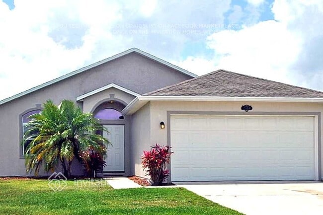 Building Photo - 2048 Gloria Cir