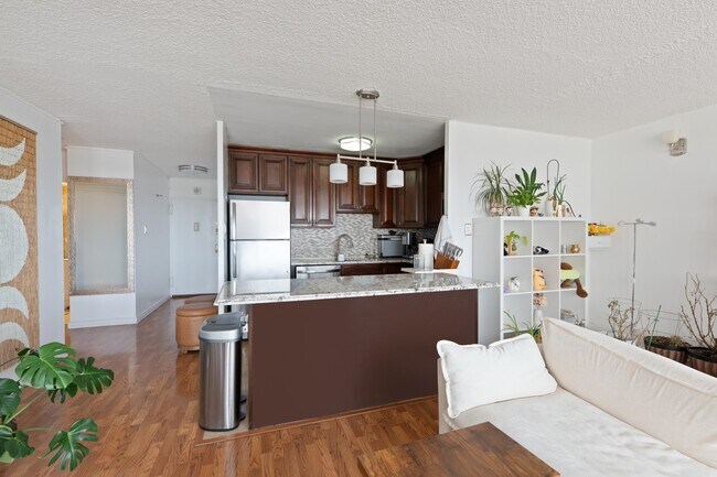 Photo - 280 Marin Blvd