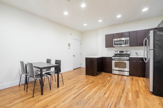 Photo - Little Greenery Unit 1315North15thStreet401-Rm3