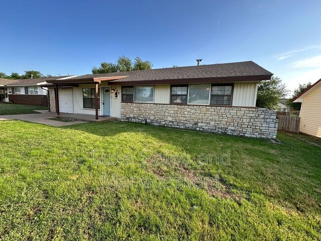 209 Gill Dr