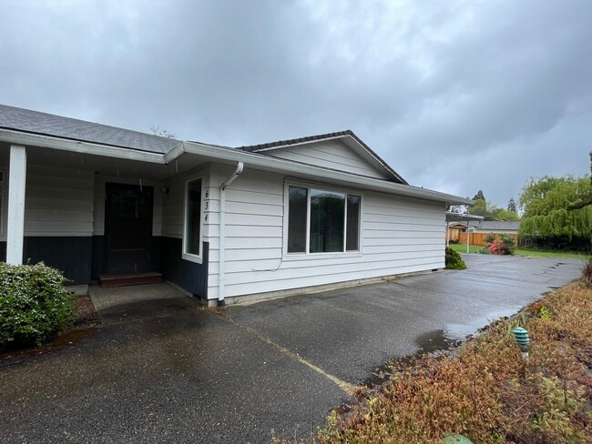 Photo - 634 Villa Rd