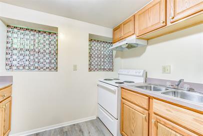 Photo - 3 E Spring St
