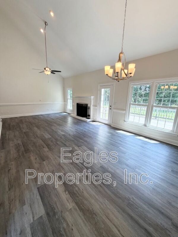 Photo - 210-1 Creekside Dr