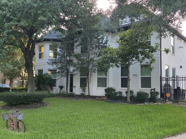 9522 Champions Cove Dr