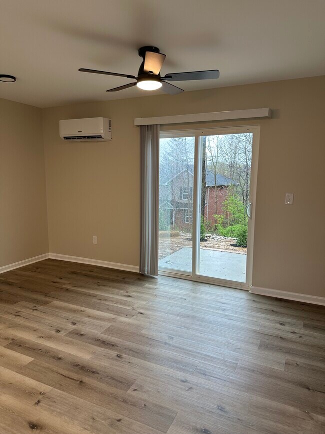 Photo - Woodland Pointe