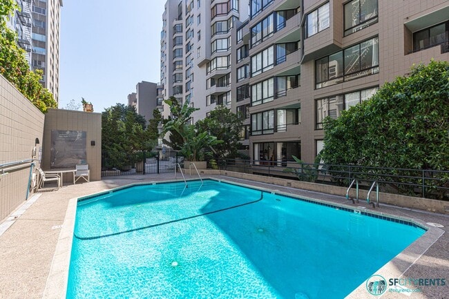 Building Photo - 900 Bush St Unit 900 Bush St. #307