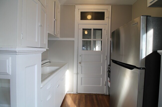 Photo - 5802 N Mason Ave