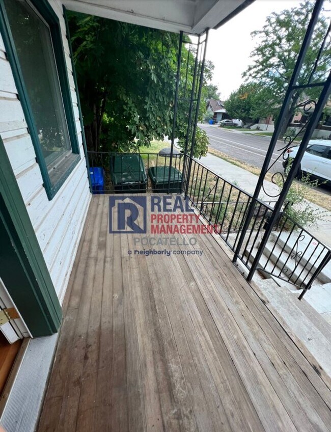 Photo - 341 S Hayes Ave Unit 341