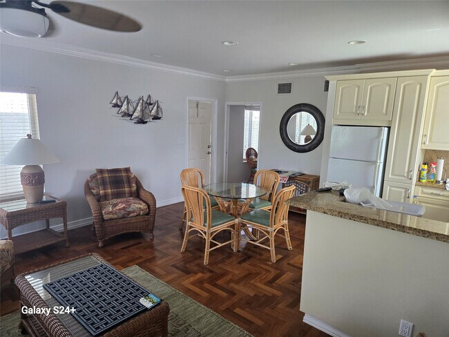 Photo - 108.5 Commercial Blvd Unit up