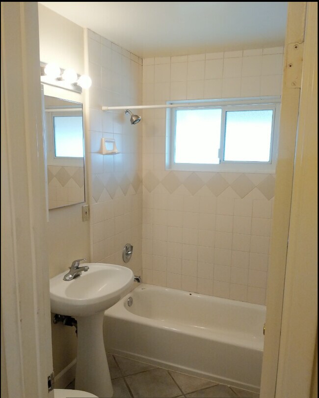 Photo - The Clairmont