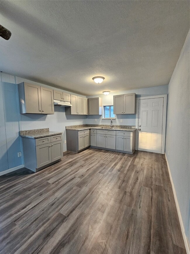 Photo - 7808 Bauman Rd