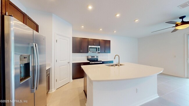 Photo - 358 Annies Pl