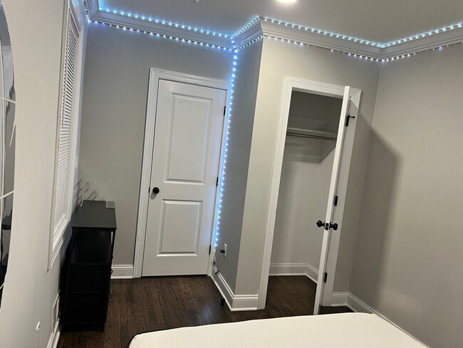 Photo - 941 Valley St