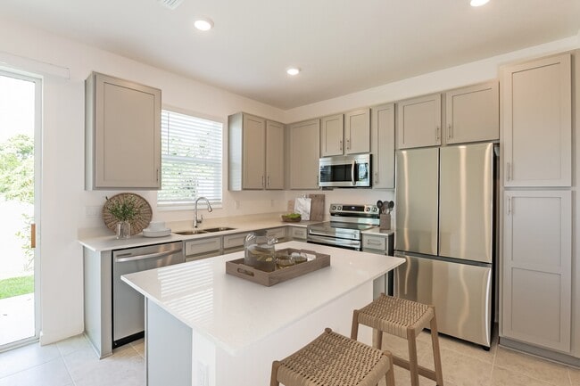 Photo - 1458 Tristar Dr