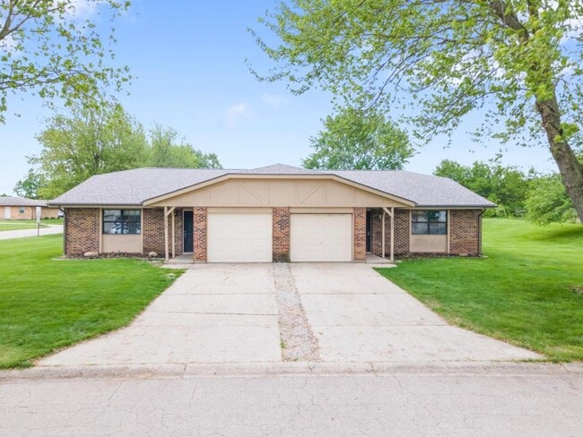 Photo - 3477 Redbud Dr