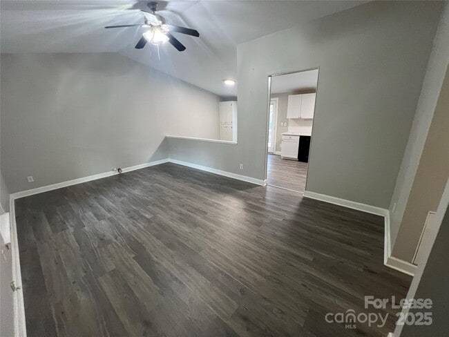 Photo - 6040 Sunset Chase Ln