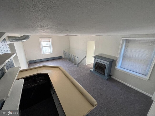 Photo - 112 Grape St