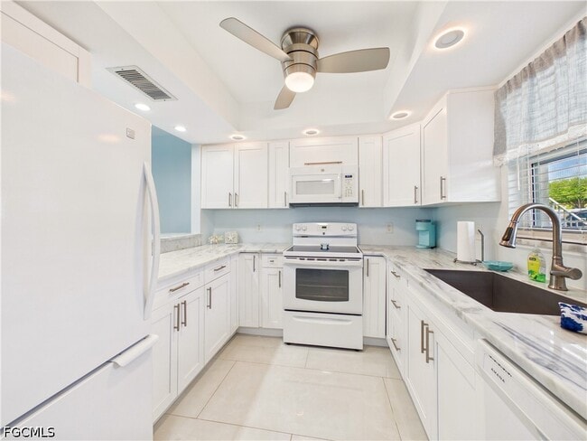 Photo - 300 Valley Stream Dr Unit 3D