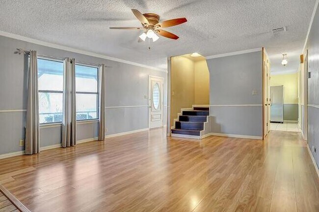 Photo - 1704 Frog Pond Rd