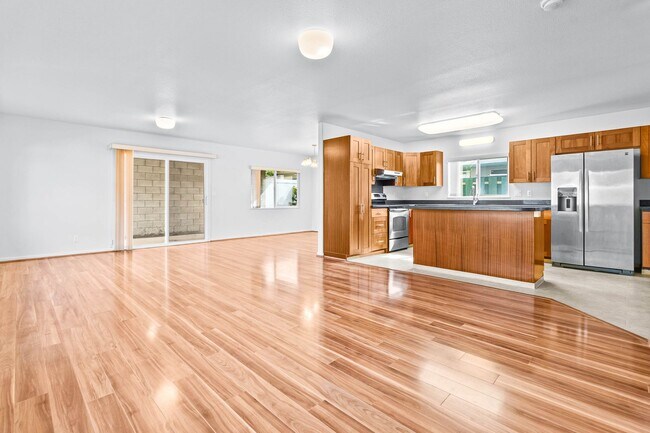 Photo - Spacious 3 Bedroom, 2.5 Bath Single Family...