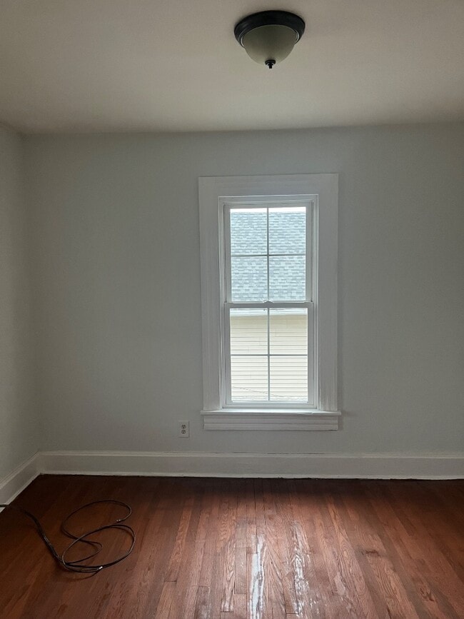 Photo - 1309 W 2nd St