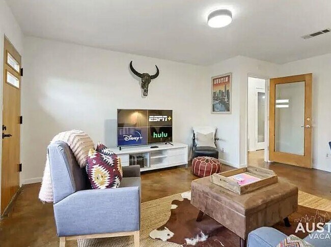 Photo - 1609 Redd St